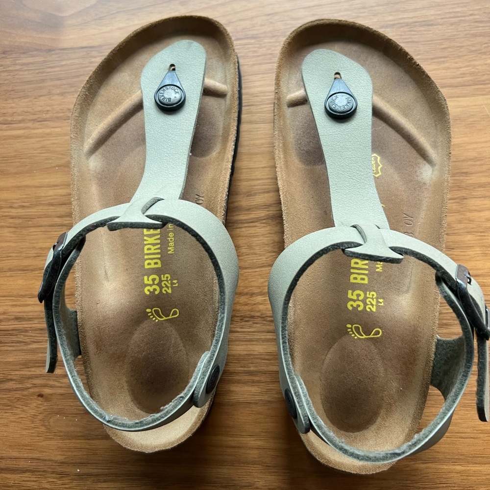 Authentic Birkenstock- NWOT big girl size sandals